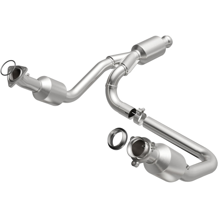 Magnaflow 14-15 Chevrolet Silverado 1500 Underbody 4.3L / 5.3L Direct-Fit Catalytic Converter